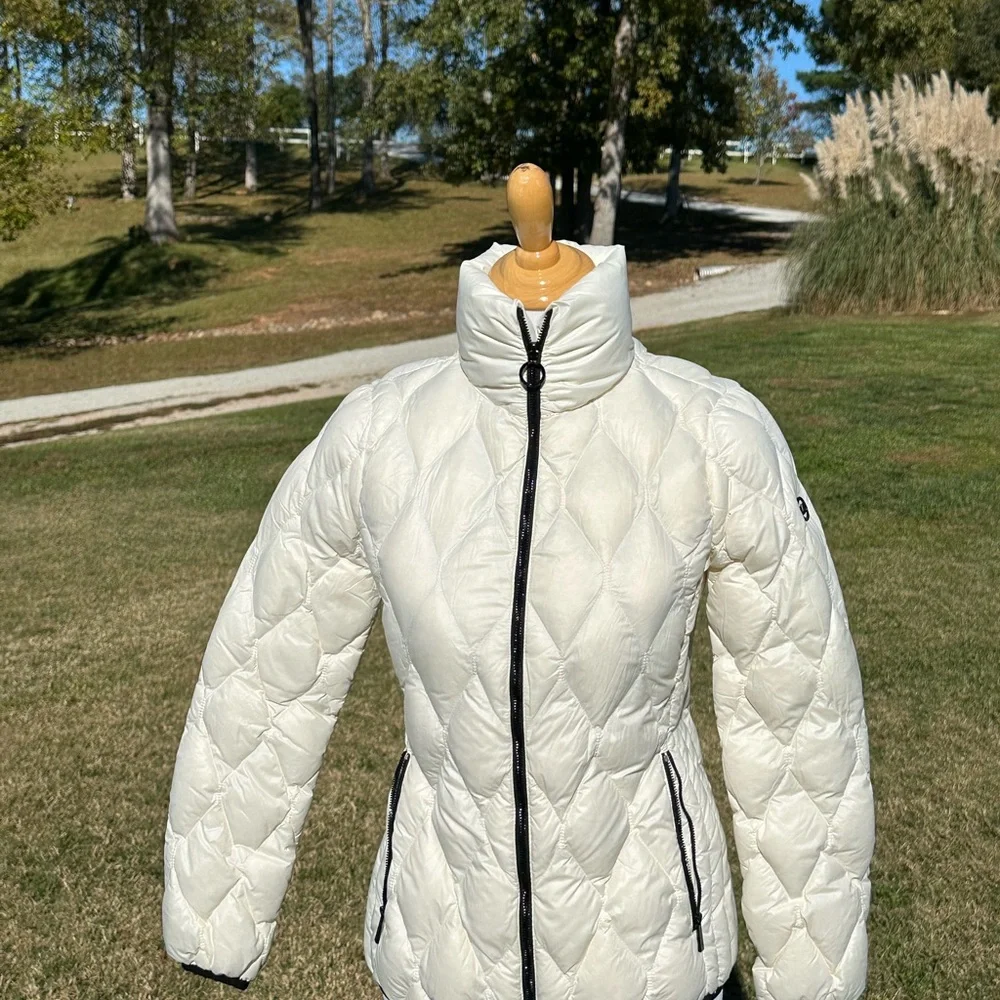 Michael Kors Puffer Jacket - XS - Picture 6 of 7